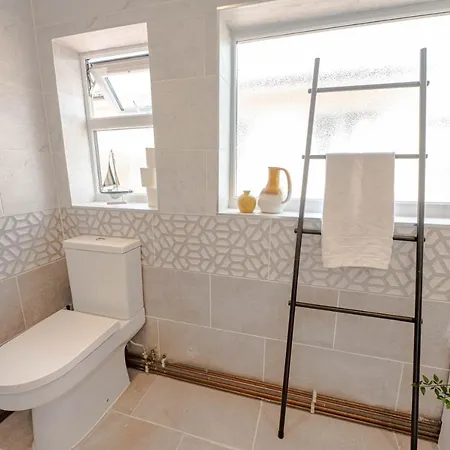 Cheerful 4 Bedrooms Home 8 Mn To Train Station Plumstead  Exterior photo