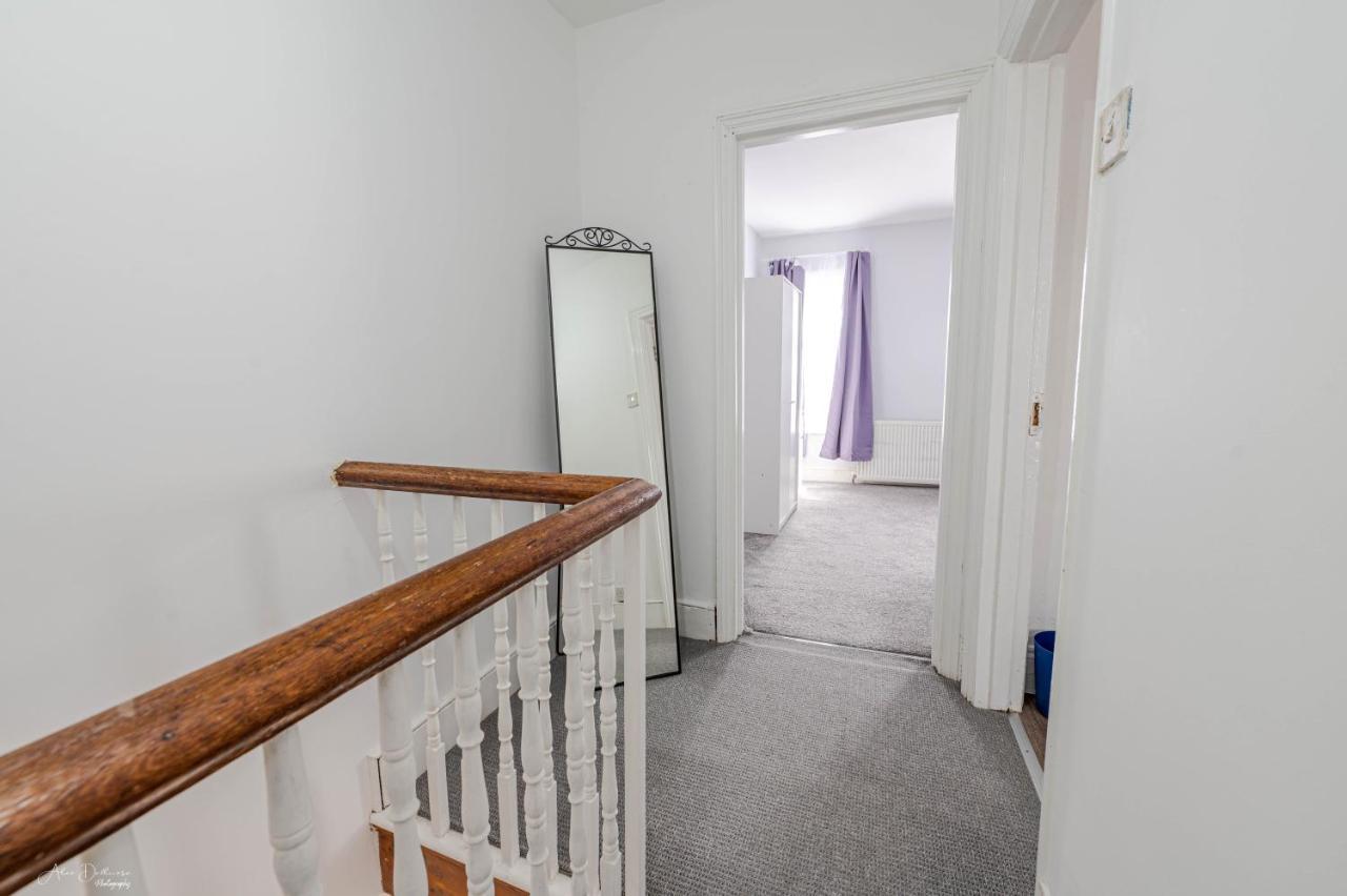 Cheerful 4 Bedrooms 8 Mn To Train Station Holiday home Plumstead (Greater London)